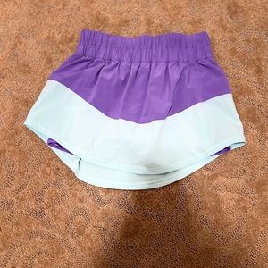 Lululemon size 0 purple and teal skirt